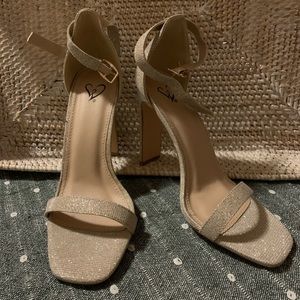 Windsor Jona Gold Heels